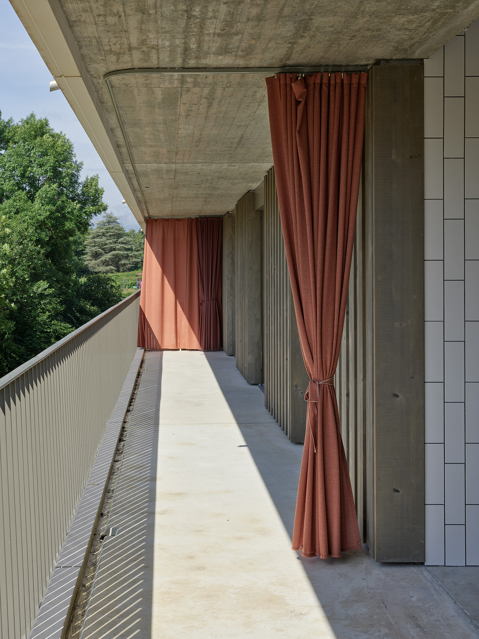 Ahp0079 AIQ4 009892 J2